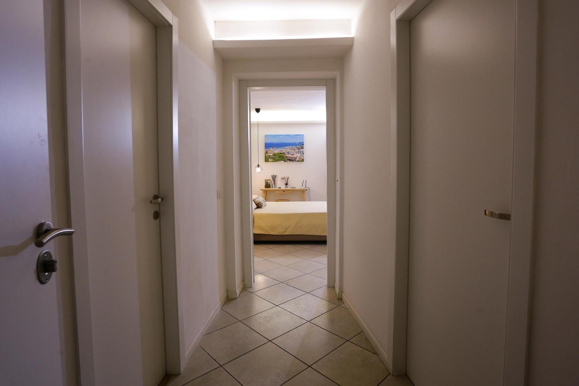 Domus Zapata Hotel เนเปิลส์ ภายนอก รูปภาพ