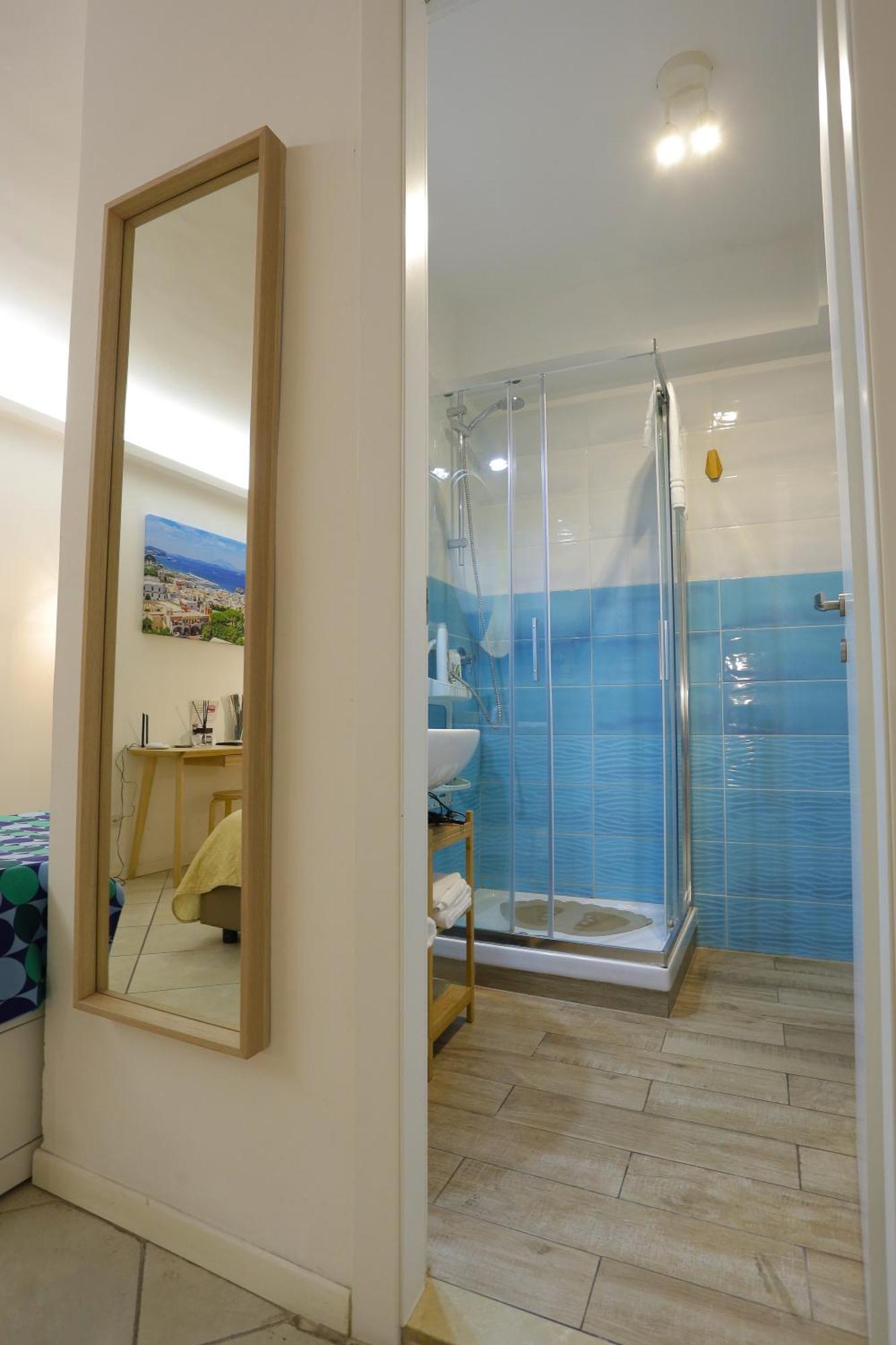 Domus Zapata Hotel เนเปิลส์ ภายนอก รูปภาพ