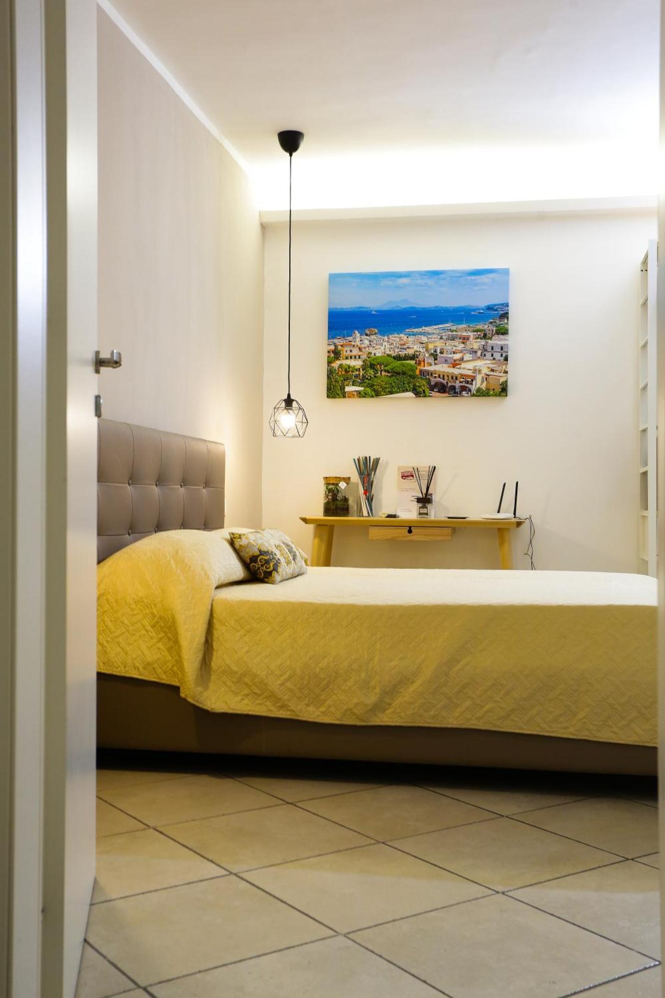Domus Zapata Hotel เนเปิลส์ ภายนอก รูปภาพ